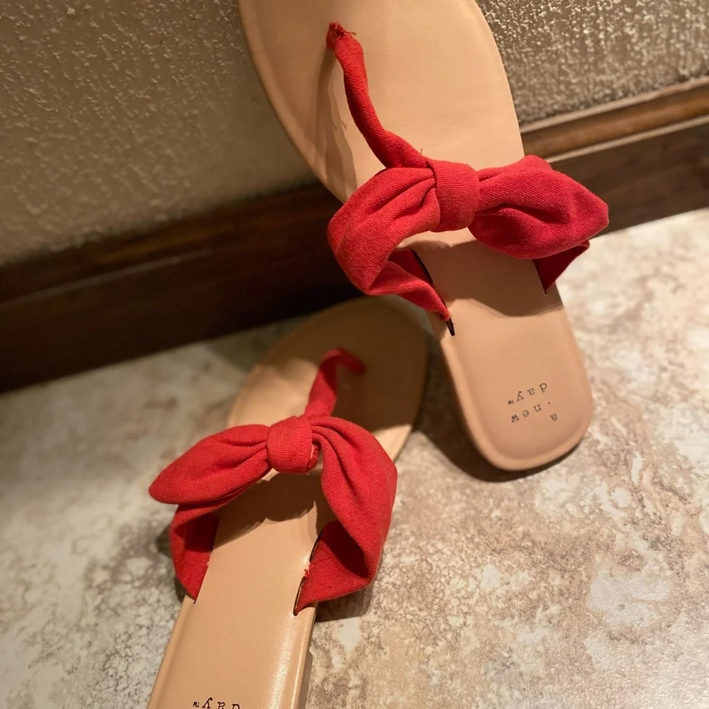 Hannah Knotted Bow Flip Flop Sandals A New Day Size 8 Red Knot Tie - Picture 6 of 7